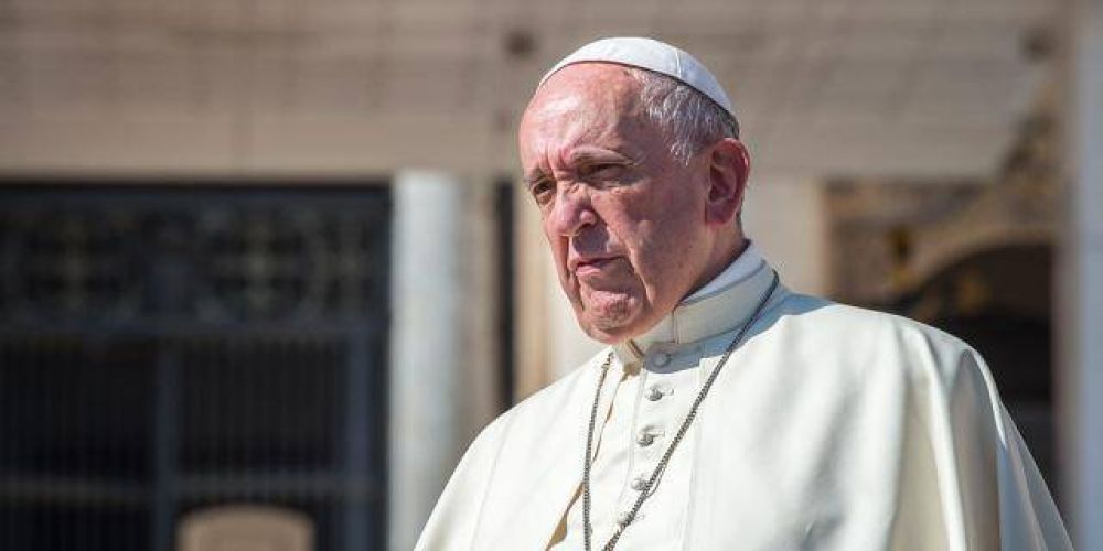 El Papa despide obispo de EEUU., acusado de encubrir abusos sexuales