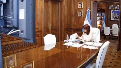 Dólar futuro: sobreseyeron a Cristina Kirchner, Axel Kicillof y a los demás acusados