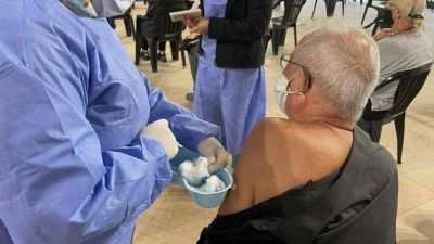M�s de 8500 personas vacunadas contra el COVID-19 en Carlos Paz