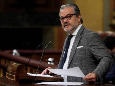 Marcos de Quinto vuelve a perder ante los trabajadores que protestaron en su boda