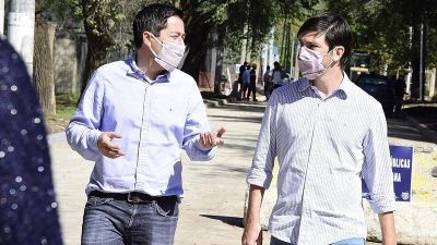 Leo Nardini visit� la obra de Fragata Hero�na junto a Federico Thea