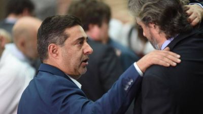 El fallo de las clases pone en crisis el acuerdo del Gobierno con Angelici