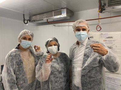 Comenz� la fabricaci�n de la vacuna Sputnik V en Argentina