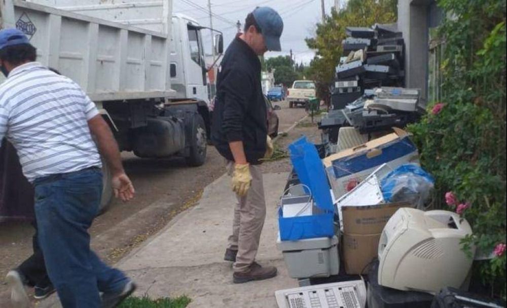 Gaiman: nuevo envo de residuos electrnicos para su reciclaje