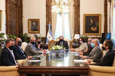 Vuelve la tensi�n entre el gobierno y la Mesa de Enlace por los mayores requisitos para exportar