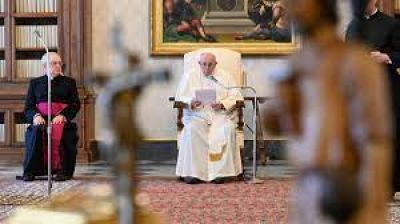 El Papa en la catequesis: no despreciar la oraci�n vocal, es la m�s segura