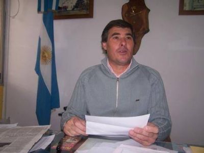 L�pez les har�a un plant�n a los ediles.