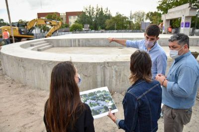 Mayra supervis� la obra de la Plaza de Alberdi y Paz