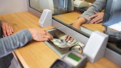 Bancarios, en estado de alerta: a dos meses de cerrar paritarias, reclaman mejores condiciones laborales