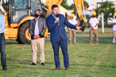 Merlo: Men�ndez inaugur� la plaza �Padre Juan Markic�