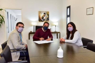Escobar dio un subsidio por $3 millones al hospital para poder sumar 12 camas Covid