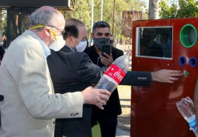 Zonda incorpor� una m�quina �eco-canje� para que los vecinos separen sus residuos