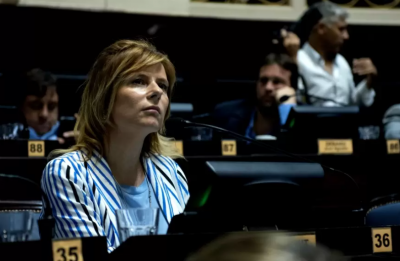 Saintout le present� a Garro una lista para abordar la situaci�n cr�tica en La Plata