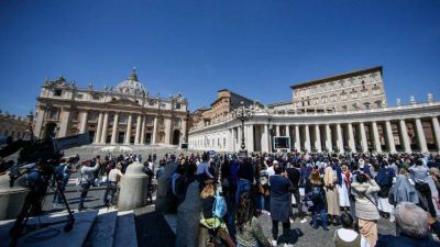 Los M�rtires de Quich� y las v�ctimas del Mediterr�neo en el coraz�n del Papa