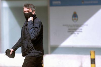 La interna oficialista. M�ximo asume con perfil bajo y los intendentes del PJ puentean a Berni