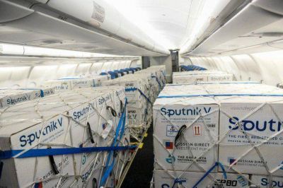 Coronavirus: lleg� un nuevo vuelo con 765.545 mil dosis del componente 1 de la Sputnik V desde Mosc�