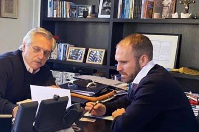 Otro gesto de apoyo: Alberto Fern�ndez y Mart�n Guzman viajan juntos a Europa
