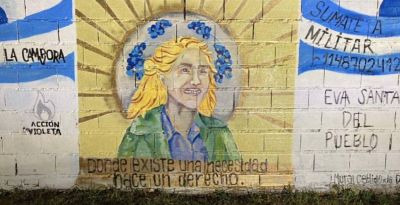 Insólito: Un extraño mural de Evita que hizo La Cámpora en Quilmes se hizo viral en las redes sociales
