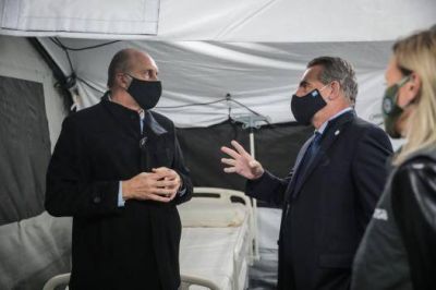 Perotti reconoci� la necesidad de ampliar el sistema sanitario y dijo que el personal est� al l�mite