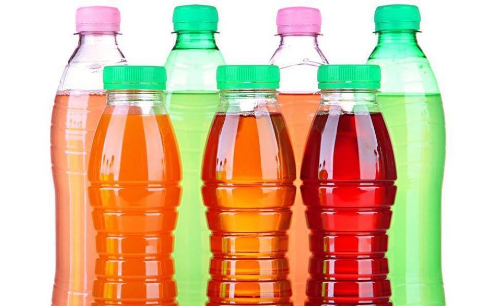�Aguas! Profeco halla bebidas saborizadas con m�s az�car que un refresco y con s�lo 1% de jugo