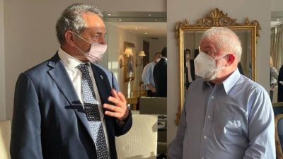 En el gobierno empezaron a analizar una candidatura de Scioli
