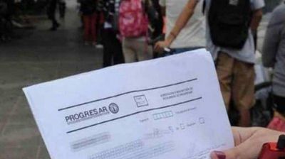 Echeverr�a: hasta el viernes 21 de mayo estar� abierta la inscripci�n a las becas 