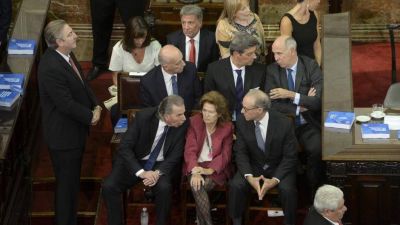 El Espacio de Producci�n y Trabajo llam� a defender la democracia ante el avance desestabilizador de la Corte Suprema
