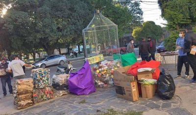 En Fr�as, exobreros de Viluco protagonizan una gran movida de reciclaje