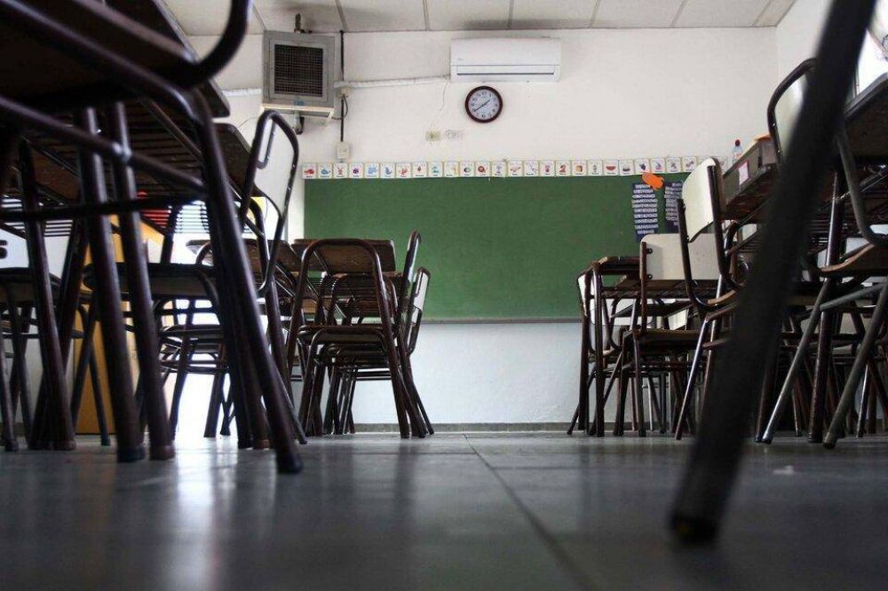 Un estudio del Conicet demostr que la suspensin de las clases presenciales reduce significativamente los contagios