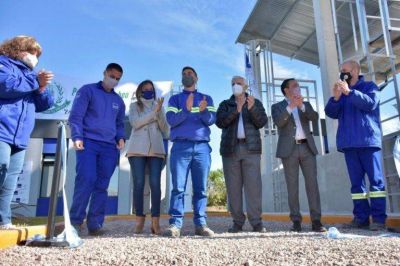 Malena Galmarini, Andrés Watson y José Luis Lingeri inauguraron nuevas instalaciones del Rebombeo El Cruce en Florencio Varela