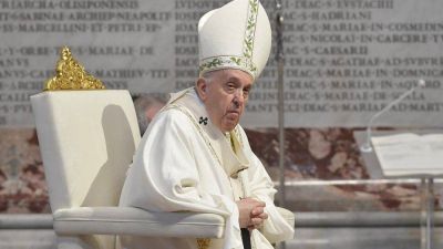 Homil�a del Papa: No dejen de mirar a lo alto y cuiden la fe