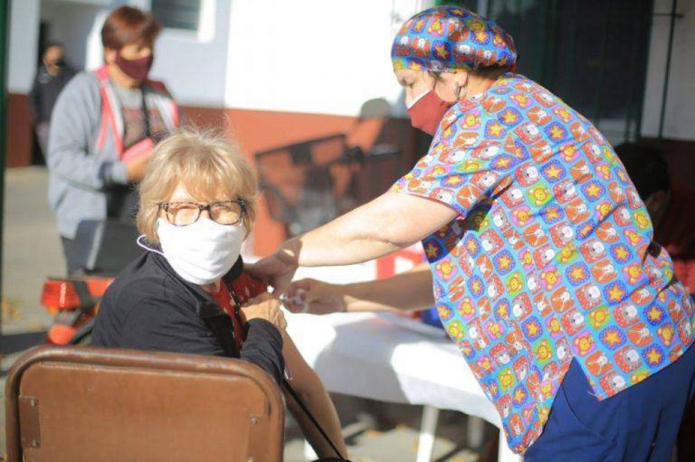 La vacunacin antigripal avanza firme en Esteban Echeverra