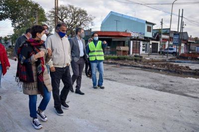 La Intendenta recorri� pavimentos con el Secretarios de Obras P�blicas de Naci�n