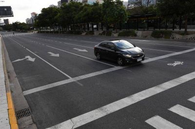 El gobierno porte�o tambi�n ve con preocupaci�n la suba de casos y no descarta una medida dr�stica