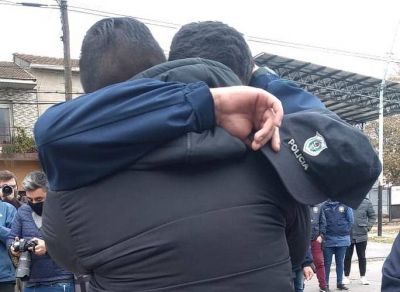 Inmenso dolor en la despedida del polic�a asesinado cumpliendo con su deber