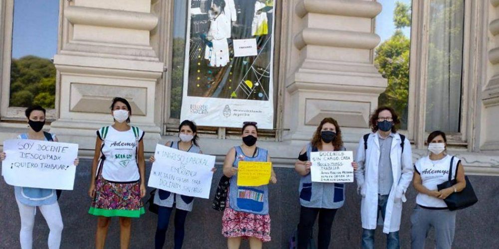 Contagios en docentes porte�os obligados a volver al aula por escandalosos descuentos