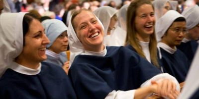 Renovaci�n en la Iglesia: oportunidades e igual dignidad para iniciar nuevos procesos