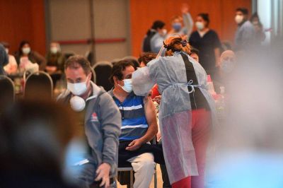 Centro de Convenciones: s�lo vacunar�n a personas que tengan turno asignado