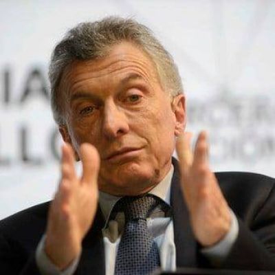 Macri recibi� insultos en C�rdoba y su custodia fren� a un periodista de C5N