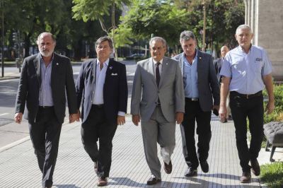 La Mesa de Enlace no tiene di�logo con el Gobierno: �con qu� sector negocia Alberto?