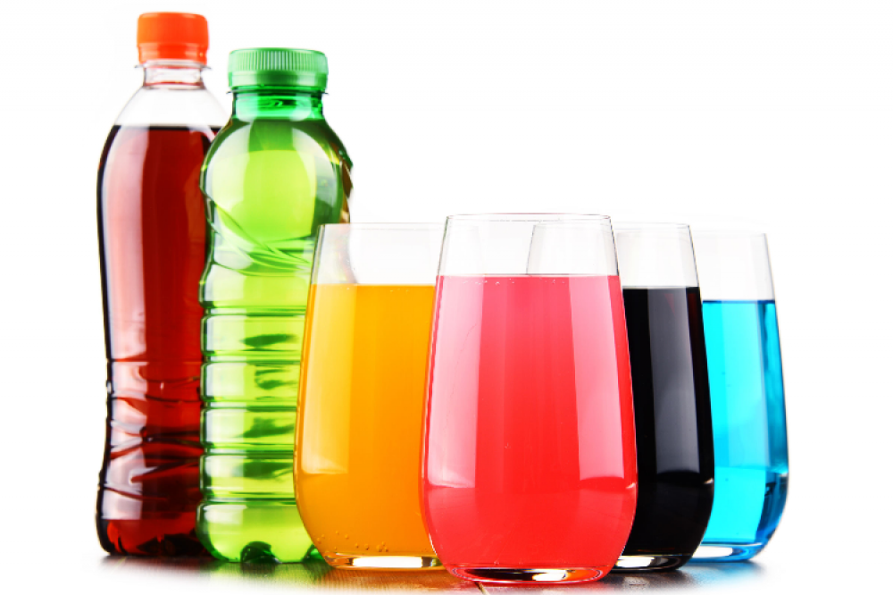 Asocian las bebidas azucaradas con mayor riesgo de cncer de colon en mujeres