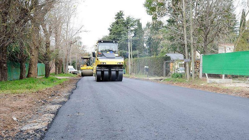 El gobierno de Tigre construye nuevos pavimentos en Benavdez