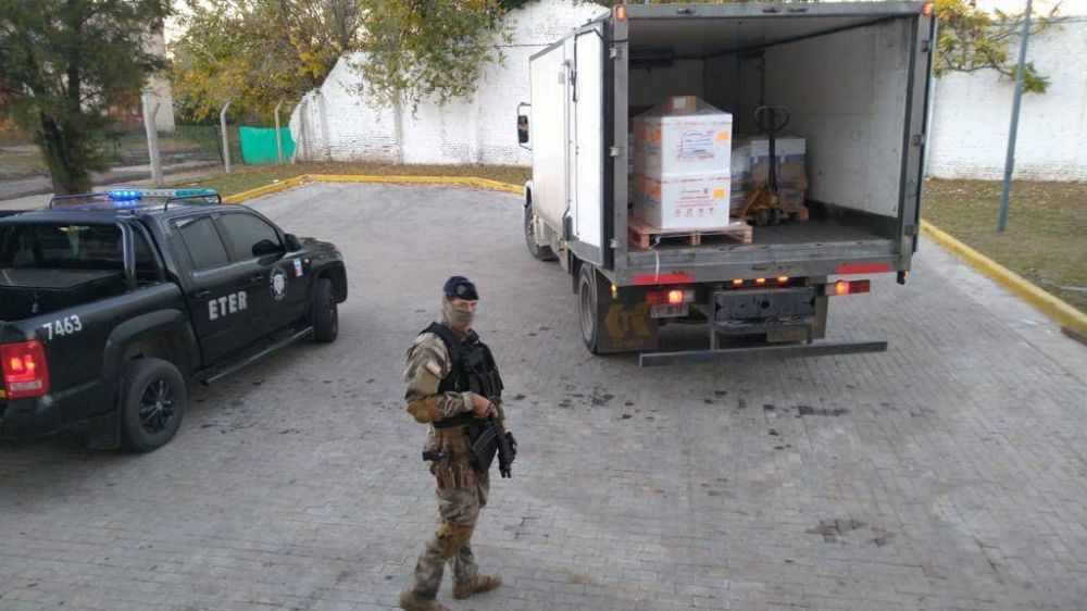 Covid: C�rdoba recibi� hoy un lote de 16.600 dosis de la vacuna AstraZeneca