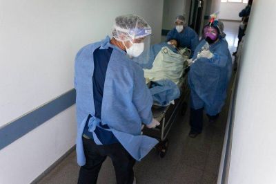 2 de cada 100 pacientes de COVID-19 que reciben el alta vuelven a ser internados: cu�les son las razones