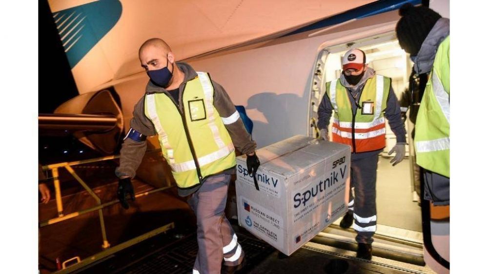 Compromiso de vacunaci�n a mar�timos, fluviales y portuarios desactiva el paro de gremios
