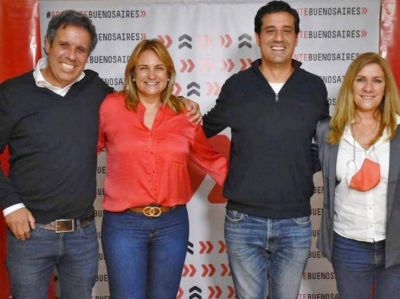 Novedoso acto en Mar del Plata: Abad se calza la casaca de presidente de la UCR bonaerense