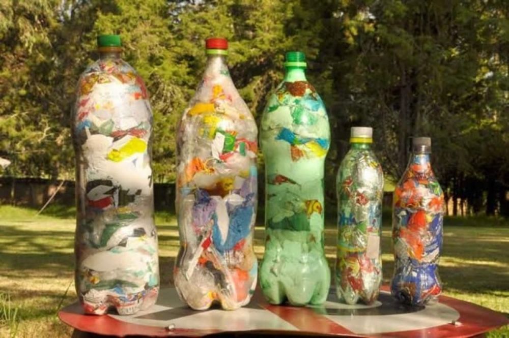 Botellas de Amor: Morn inicia la campaa de reciclaje de plsticos de un solo uso