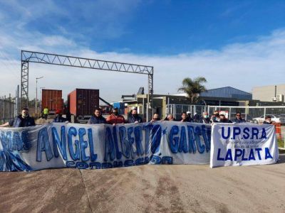 Trabajadores de Seguridad bloquearon un dep�sito fiscal en Berazategui
