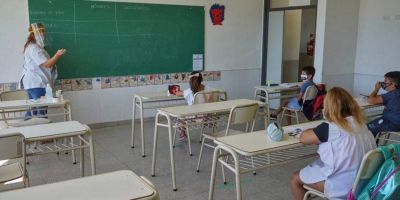 Docentes bonaerenses lanzan campa�a para destacar que las escuelas �siguen abiertas�