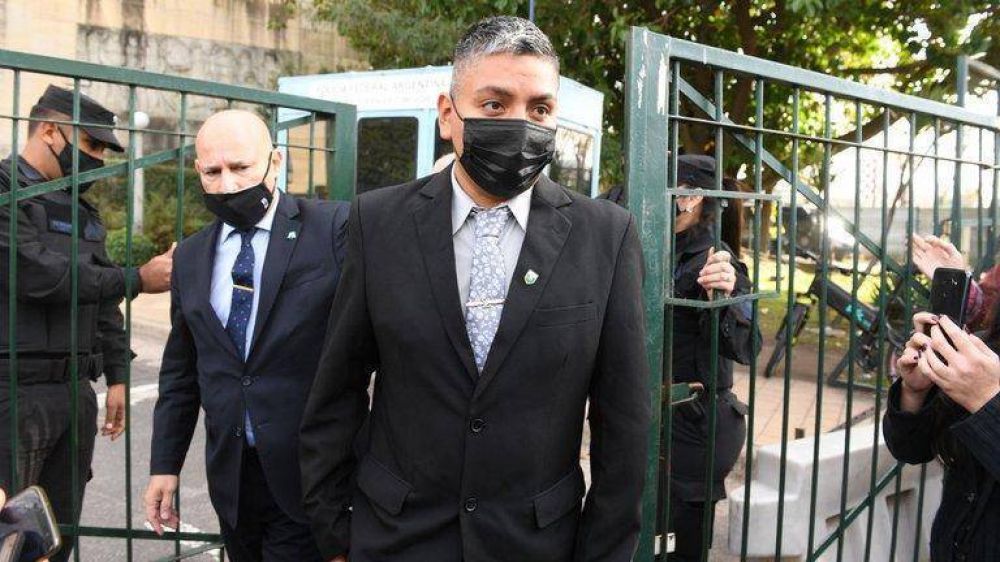 Condenaron al polic�a Luis Chocobar a 2 a�os de prisi�n y cinco a�os de inhabilitaci�n pero no ir� a la c�rcel